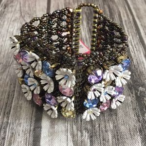 Rare beaded flowers 🌸 bracelet NWT
